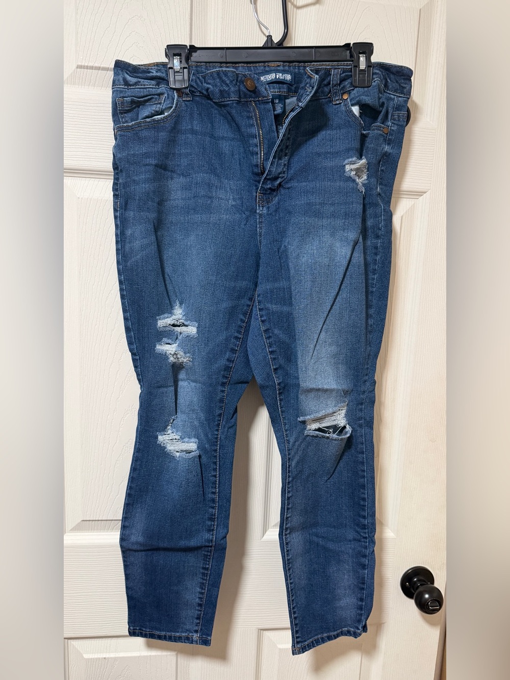 Blue Distressed Skinny Jeans by No Boundaries